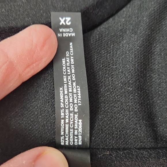 Hot Topic Red Plaid Skull Halter Swim Top Plus Size - Picture 6 of 7